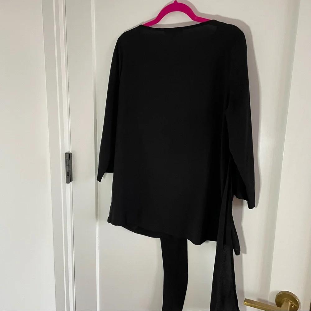 Gibson Asymmetrical Tie Waist Top M - Picture 4 of 5